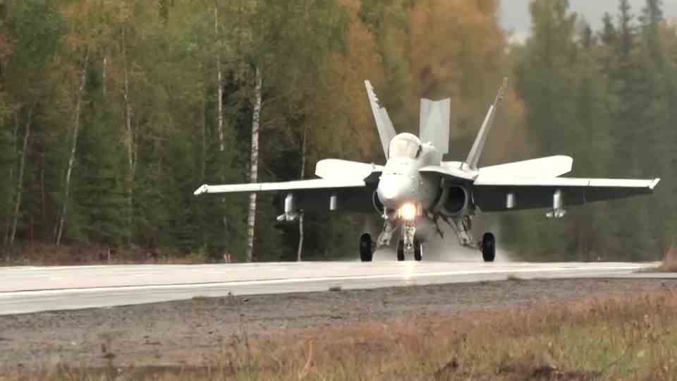 Concern about Russian attack: Finland closes important highway for fighter jet exercises