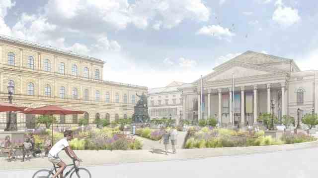 Redesign of Maximilanstraße: More green: The square in front of the Bavarian State Opera is to become more attractive and presentable again.