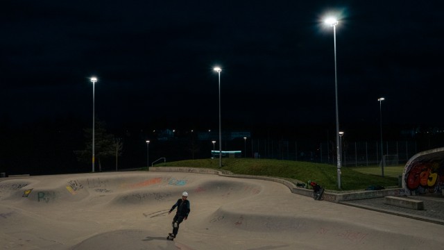 After a successful pilot project: On the skate park "in the field" the number of uses by individual visitors has increased massively since the floodlights were built.