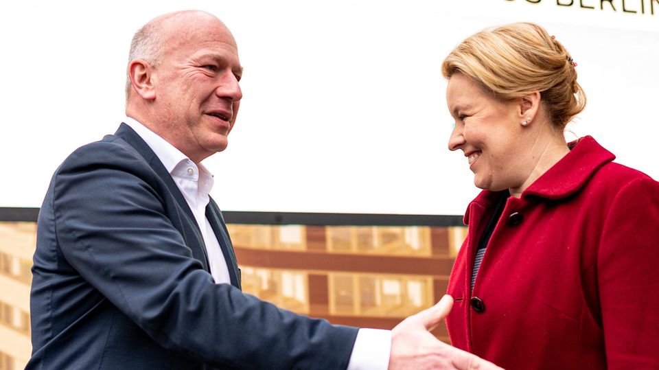 Kai Wegner, top candidate of the Berlin CDU, and Franziska Giffey (SPD), governing mayor of the capital