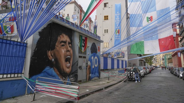 Napoli and the league celebration: Diego Armando Maradona is back in Naples this Sunday - the Argentinean has led the club to their only league titles to date.