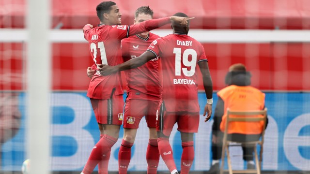 Matchday 27 of the Bundesliga: Amine Adli scored Leverkusen's first goal against Frankfurt, followed by Moussa Diaby.