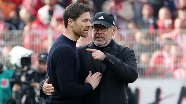 Draw against Leverkusen: "We kept up and played along for 90 minutes against what I consider to be the team with the best form in the league"said Union coach Urs Fischer (right, with Xabi Alonso).