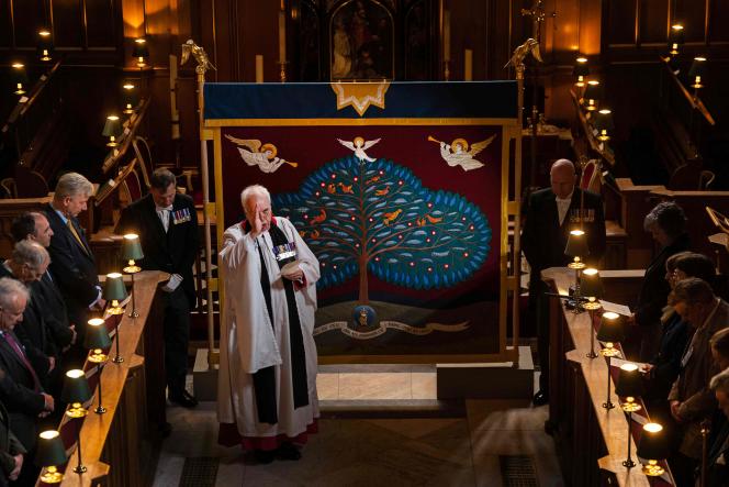 The anointing screens which will be used during the coronation ceremony of Charles III.  At the Chapel Royal of Saint James's Palace, in London, on April 24, 2023. 