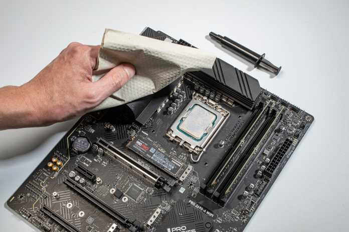 Before replacing the CPU, remove the thermal paste with a cloth.  After changing, do not forget to apply paste to the processor again., 