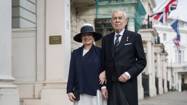People: Austria's Federal President Alexander Van der Bellen with his wife Doris Schmidauer.