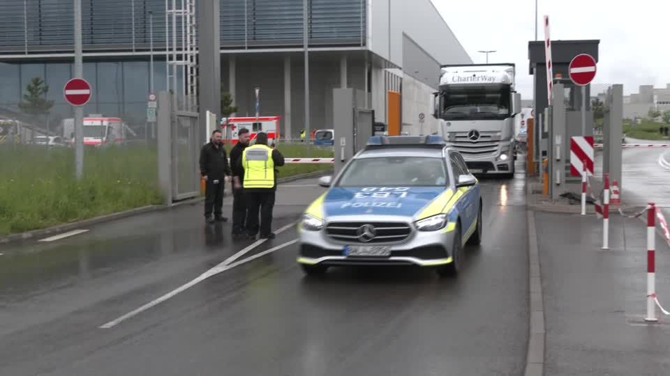 Shots in the Mercedes factory: one perpetrator, two dead and many unanswered questions