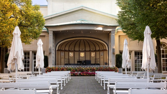 Classic festivals in Bavaria: Venue for special spa concerts: The "Kissing summer" in the Lower Franconian spa town, which has been a UNESCO World Heritage Site since 2021.