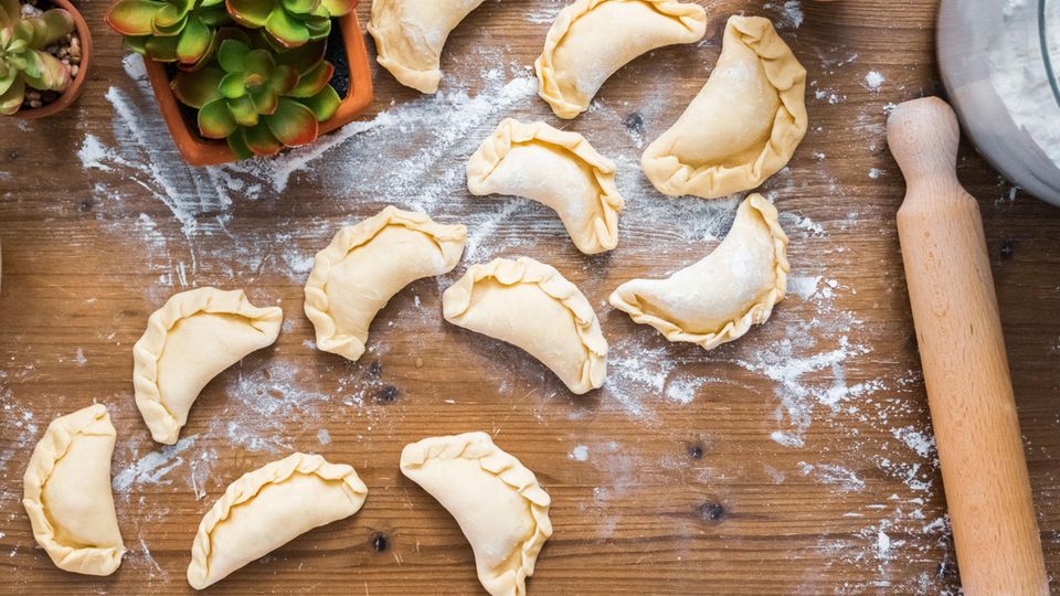 This is what raw empanadas look like