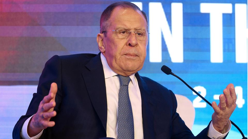 Sergey Lavrov at the panel discussion in the Indian capital New Delhi