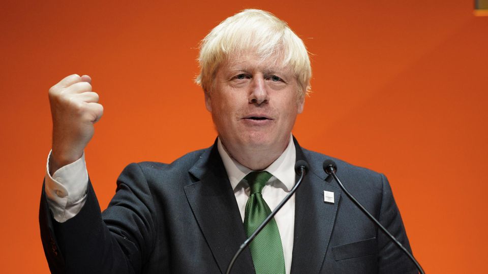 Boris Johnson speaks during the Commonwealth Business Forum at the ICC