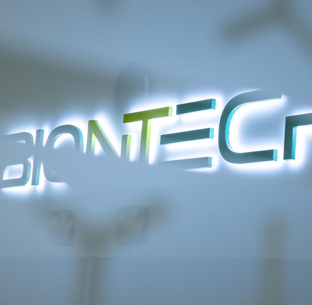 Numerous civil lawsuits are pending in Germany against the vaccine manufacturer Biontech