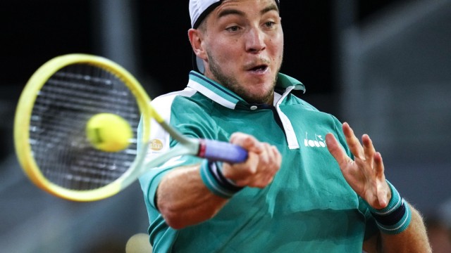 Tennis surprise Jan-Lennard Struff: Attack!  Jan-Lennard Struff often doesn't hesitate - and hits the balls with the greatest possible hardness.