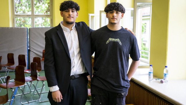 Addiction prevention: The twin brothers Ali (left) and Jamil do not like drugs.  Both say they are "no solution to problems".