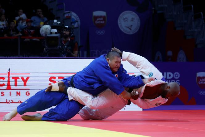 Teddy Riner, during his victory against the Japanese Tatsuru Saito at the Doha Worlds (Qatar), Saturday May 13, 2023.