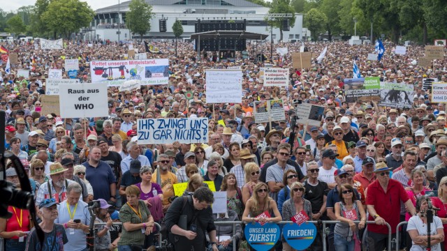 Demonstration in Erding: Several thousand people took part in the demonstration.