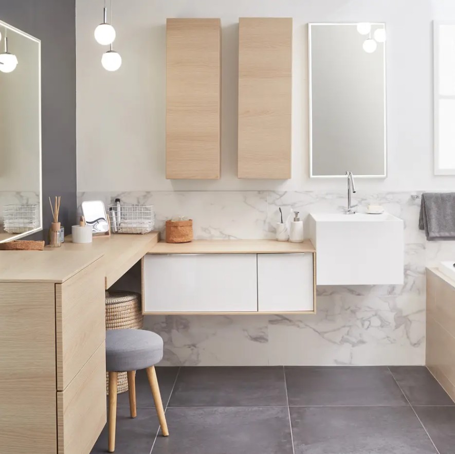 Marble And Light Wood In The Scandinavian Bathroom 