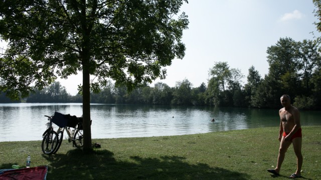 Celebrity tips for Munich and Bavaria: At the end of the day, a dip in the Langwieder See is tempting.