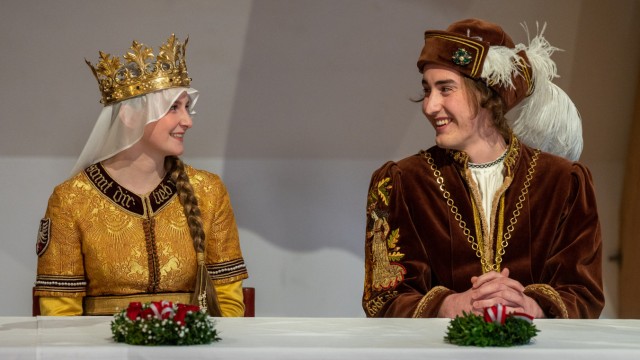 Medieval festivals in Bavaria: Beautiful and rich: Katharina Mottinger and Luis Truhla are the new bridal couple "Landshut wedding".  This year you play the Polish king's daughter Hedwig and Duke George the rich.