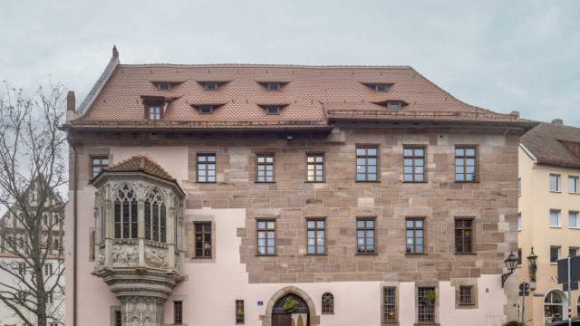 Preservation of monuments: The Evangelical-Lutheran parish of St. Sebald in Nuremberg was awarded the monument protection medal for the repair and conversion of the St. Sebalder vicarage.