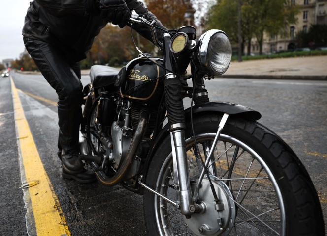 Bikers had demonstrated in Paris on November 27, 2022, to protest against the decision of the Council of State imposing a technical control on motorized two-wheelers.