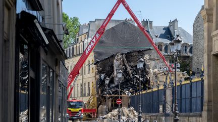 The rubble of the building rue Saint-Jacques, in the 5th arrondissement in Paris, on June 21, 2023. (ESTELLE RUIZ / HANS LUCAS / AFP)