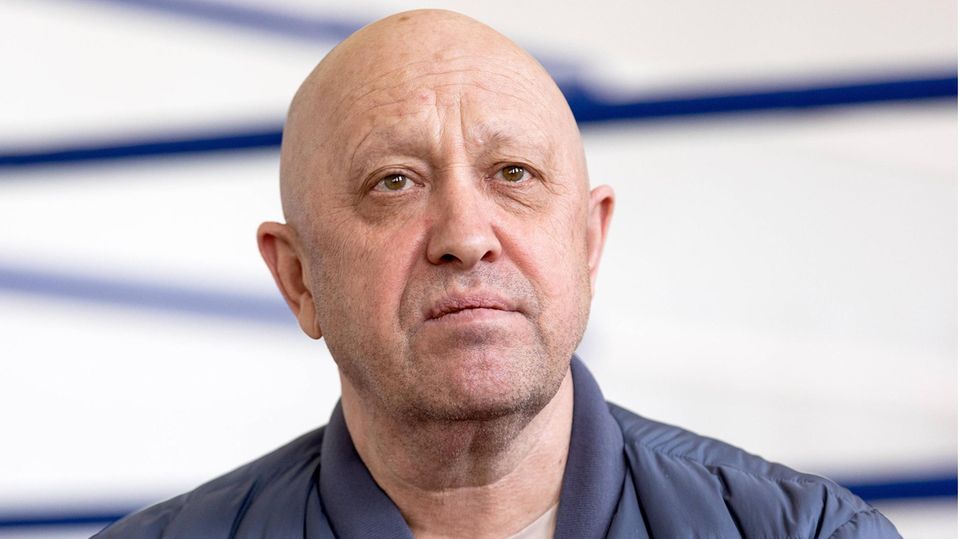 After his failed uprising, the media empire of Wagner leader Yevgeny Prigozhin is now being smashed. 