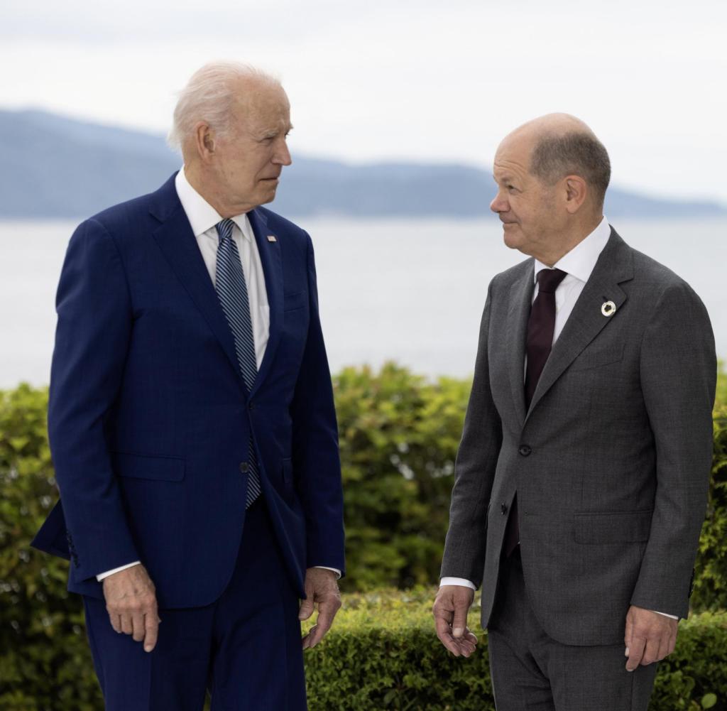 Joe Biden und Olaf Scholz beim G-7-Gipfel in Japan im Mai