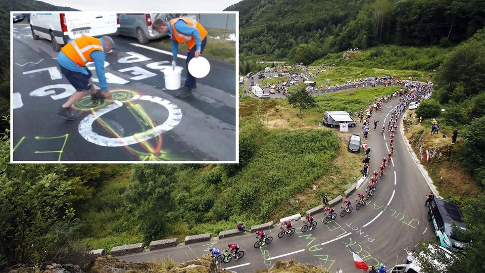 "Penis Police" at the Tour de France causes amusement on Twitter