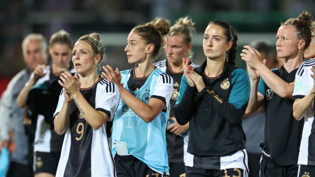 German World Cup squad: Svenja Huth, Felicitas Rauch, Sara Däbritz and Marina Hegering (from left) are all at the World Cup - the mood was still depressed after the bankruptcy against Zambia.