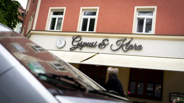 Gspusi & Klara: That "Gspusi & Klara" opened in early May on Elvirastrasse.