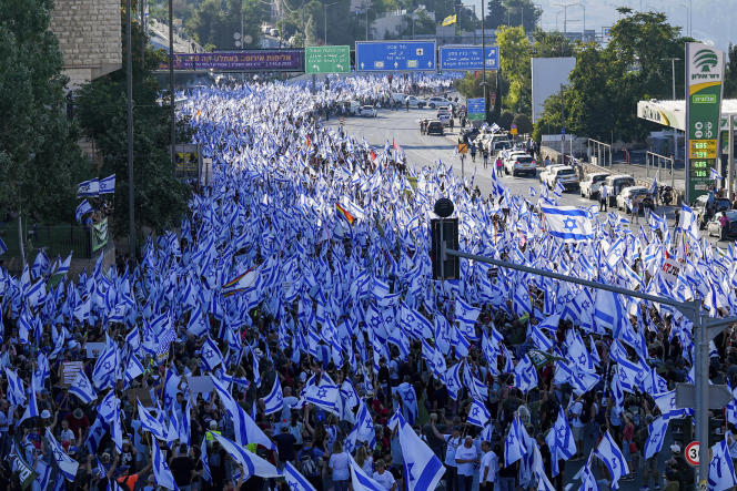 Thousands of Israelis march towards Jerusalem to protest against the reform of the judicial system, in Jerusalem, Saturday, July 22, 2023.
