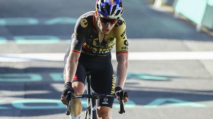 Belgian Wout van Aert (Jumbo-Visma) on the roads of the Tour de France, July 16, 2023. (DAVID PINTENS / AFP)