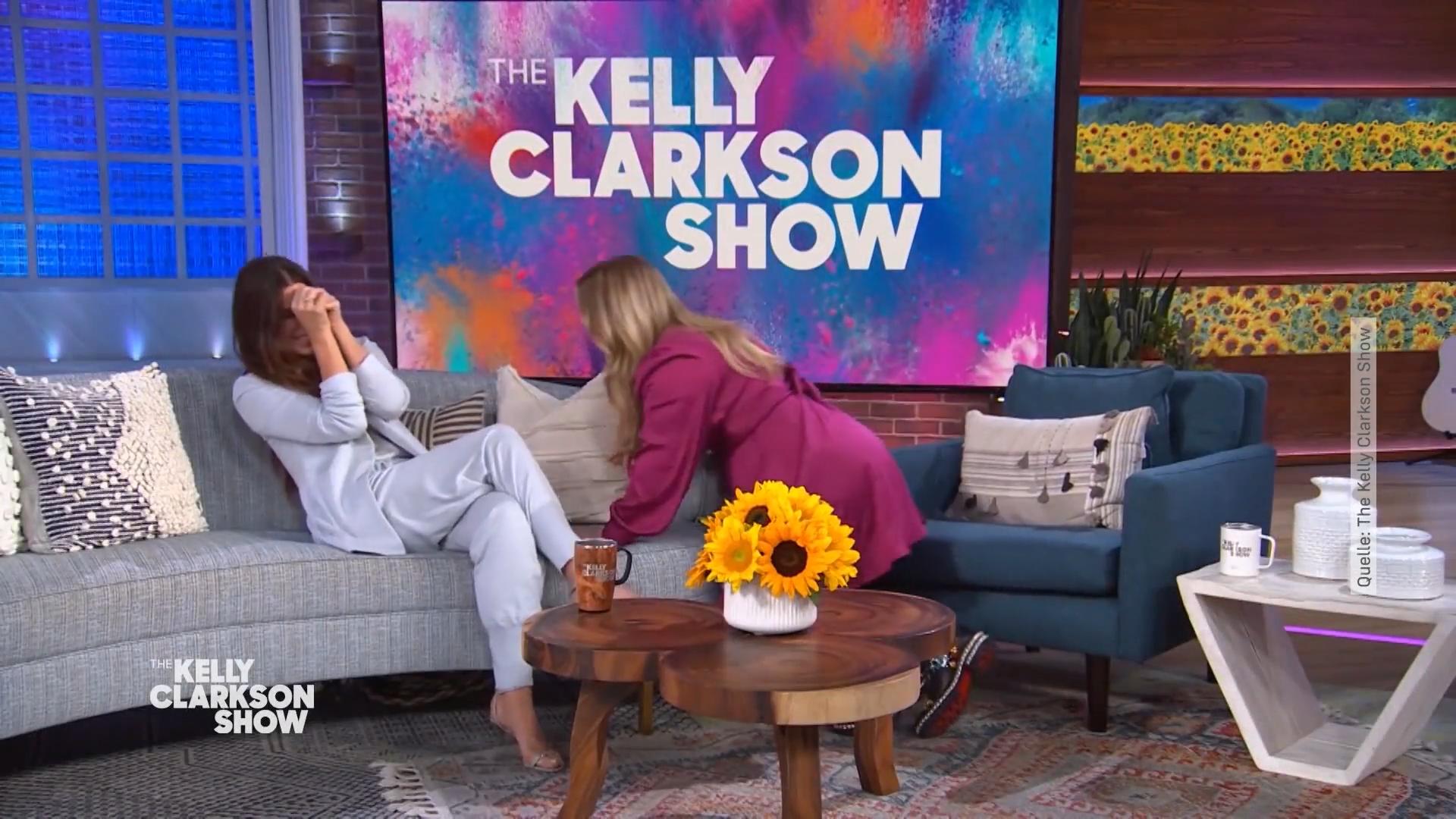 Sandra Bullock & Kelly Clarkson Go Viral With Interview Laughter On TV Show