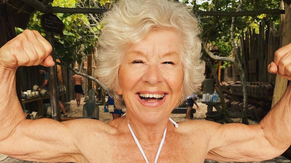 75-year-old woman does fitness and slims down