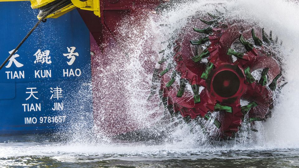 Tian Kun Hao is Asia's largest ship dredger.