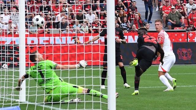 Bundesliga: Interim connection: Leipzig's Dani Olmo (right) hits with a header - but Leverkusen wins the game.