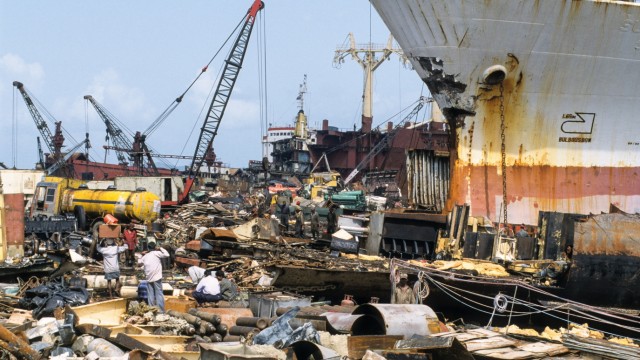 Series: A shipyard in India where shipwrecks are dismantled.  A dangerous job for the workers.
