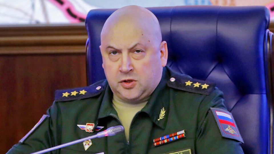 He became "General Armageddon" called.  Now he is said to have been sawed off: Deputy Chief of Staff General Sergei Surovikin.