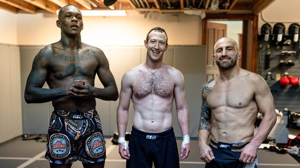 Mark Zuckerberg with martial artists Israel Adesanya and Alexander Volkanovski