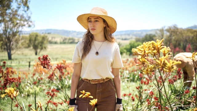 Show of the Month August: Alice (Alycia Debnam-Carey) leaves her grandmother's farm as an adult.