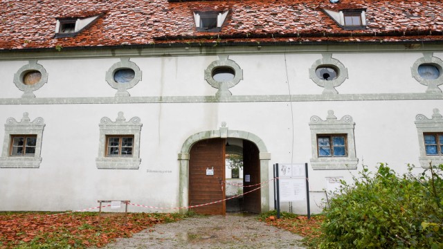 Extreme storm in Upper Bavaria: The western sides of the monastery are most severely affected.