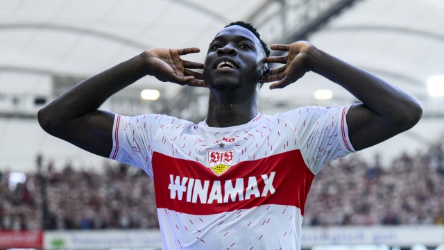 Bundesliga: First through relegation to remain in the league, now leaders: Stuttgart's Silas scored two goals for VfB.