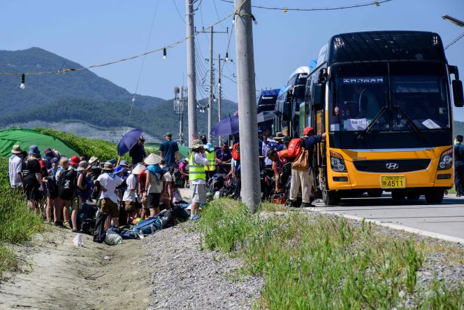Evacuations of scouts on August 8 in Buan, in the province of North Jeolla (South Korea).