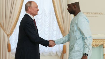 Russian President Vladimir Putin meets with the leader of the ruling junta in Mali, Assimi Goita, near Saint-Petersburg (Russia), on July 29, 2023. (MIKHAIL METZEL / TASS HOST PHOTO AGENCY / AFP)