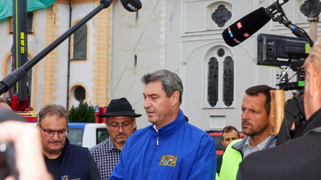 Consequences of the weather disaster in Upper Bavaria: In view of the increasing number of extreme weather events, Markus Söder promised financial aid for those affected.