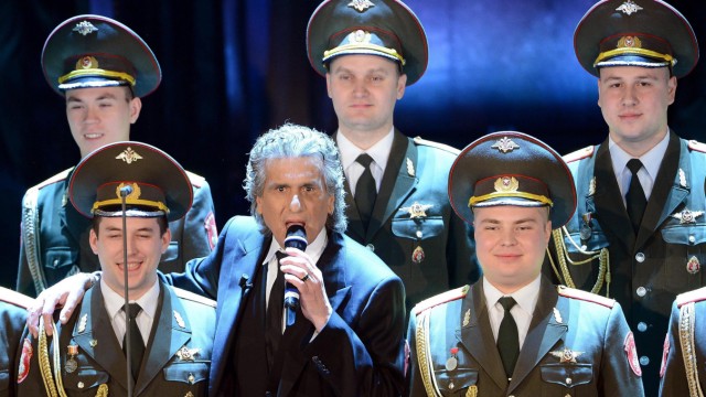 Milan: In 2013 Cutugno performed with the Red Army Choir in Sanremo.
