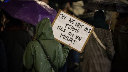 A sign denouncing feminicides during a demonstration in Toulouse, November 2, 2022. (FREDERIC SCHEIBER / HANS LUCAS / AFP)