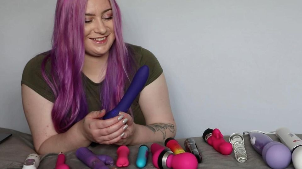 "Have written hundreds of reviews" – Sex toy tester talks about her unusual hobby