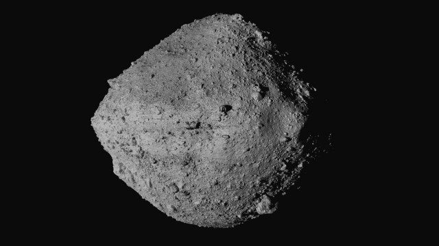 Space probe "Osiris Rex": Asteroid Bennu from the probe "Osiris Rex" seen from.